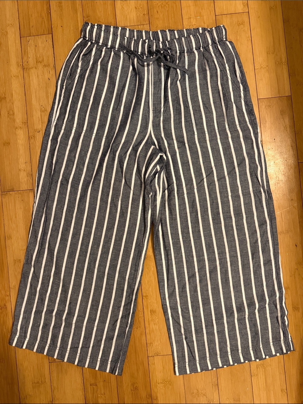 Splendid Evereve XL Striped Gray and White Linen Blend Cropped Drawstring Pants